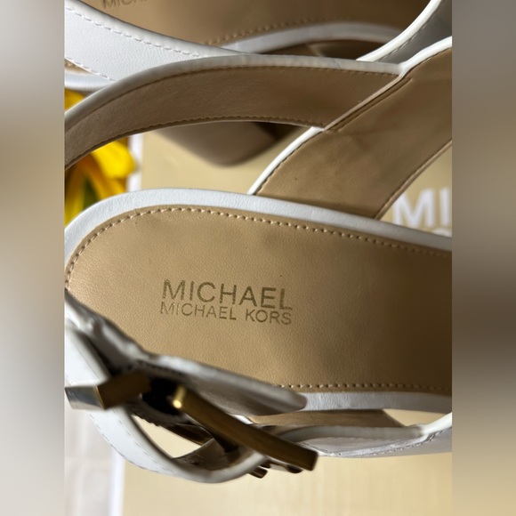 New Michael Kors Becker T Strap Leather Rare Optic White Block Heel 9.5M w/Box - Picture 10 of 16